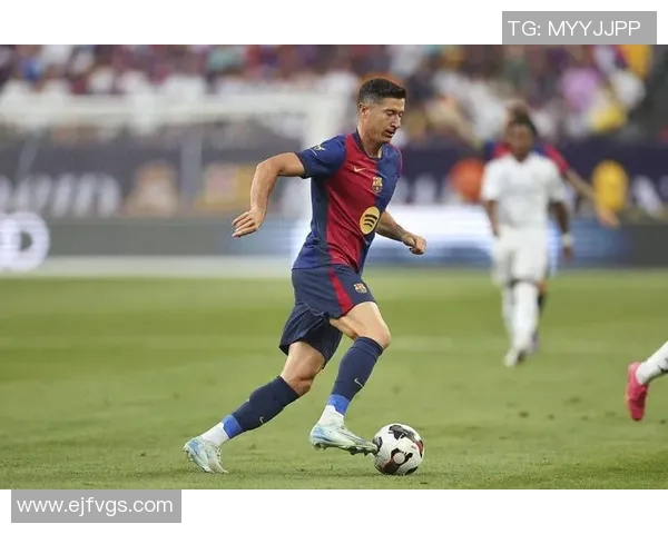 皇马引进新射手，波多尔斯基加盟为球队进攻火力再添一员