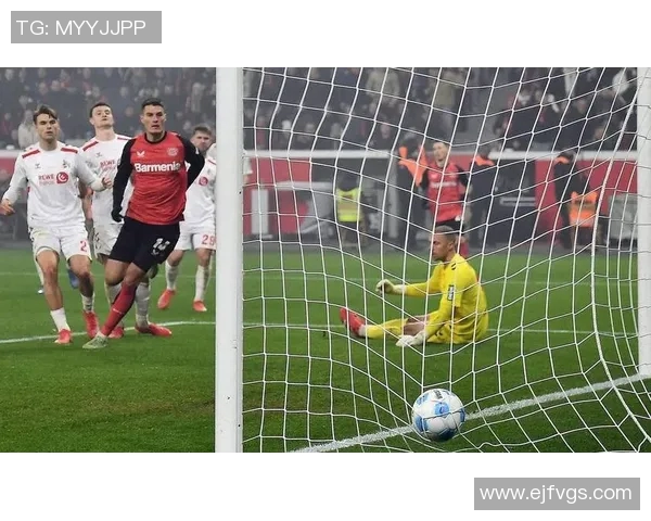 纽伦堡客场战平科隆,两队激烈对攻取得2-2平局 纽伦堡客场战平科隆,两队激烈对攻取得2-2平局